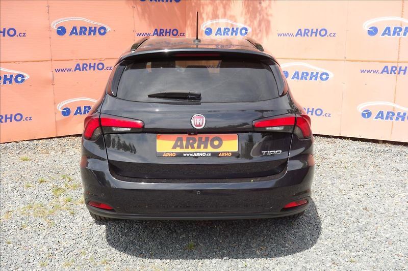 Fiat Tipo 1,4 T-JET 88KW, ČR, SERVIS.KN. - fotka 6 z 38