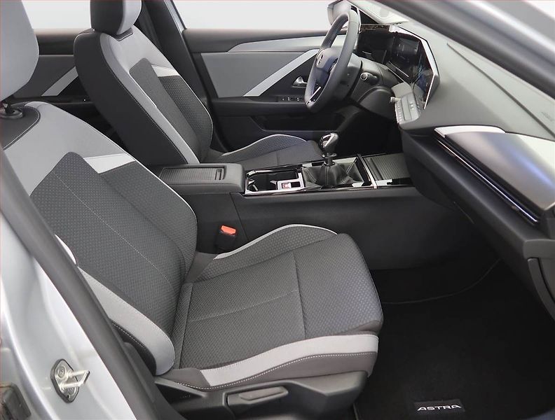 Opel Astra (2024) Edition 1.2 Turbo, digi klima - fotka 9 z 22