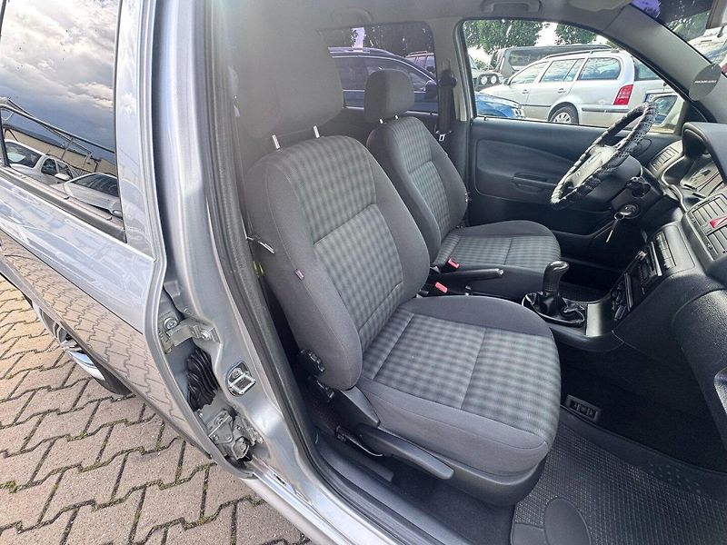 Škoda Octavia (2008) 1,9 TDI 74 KW TAŽNÉ - fotka 32 z 40