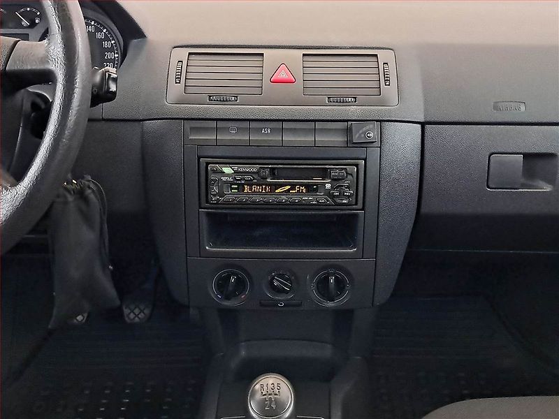 Škoda Fabia (2003) 1.4 16V, LPG, nová STK - fotka 12 z 14