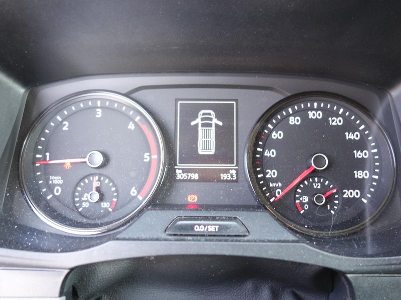 Volkswagen Crafter (2024) 2,0TDI MAXI Long,chladící vest - fotka 19 z 27
