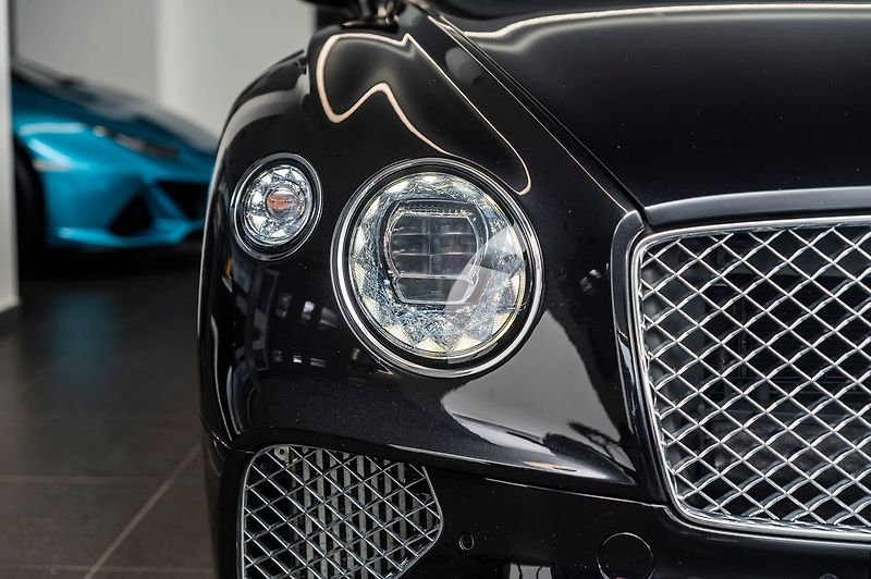 Bentley Continental GT W12/B&O/360/Masáž/Matrix - fotka 17 z 19