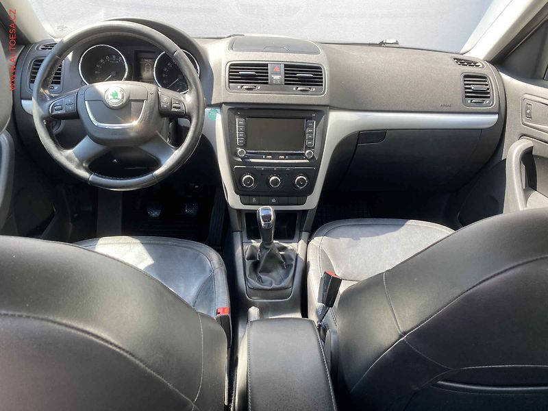 Škoda Yeti (2012) 2.0TDI, Ambition, AC - fotka 8 z 14