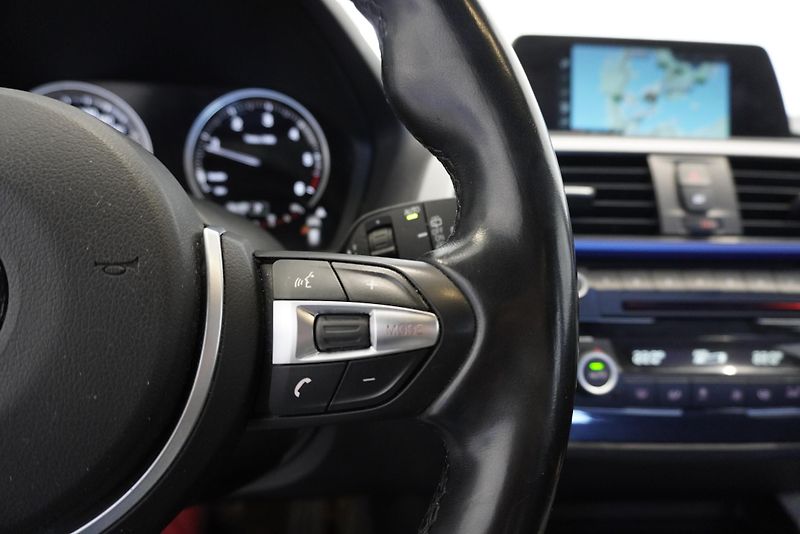 BMW Řada 1 120D 2,0 M-SPORT AUTOMAT - fotka 17 z 28