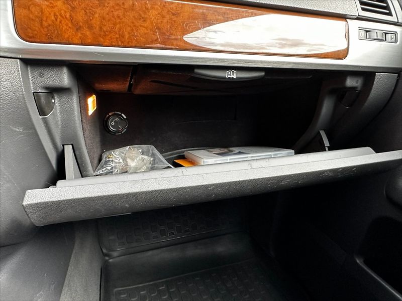 Volkswagen Touareg 3,2 V6 177kW-4X4-LPG - fotka 26 z 36
