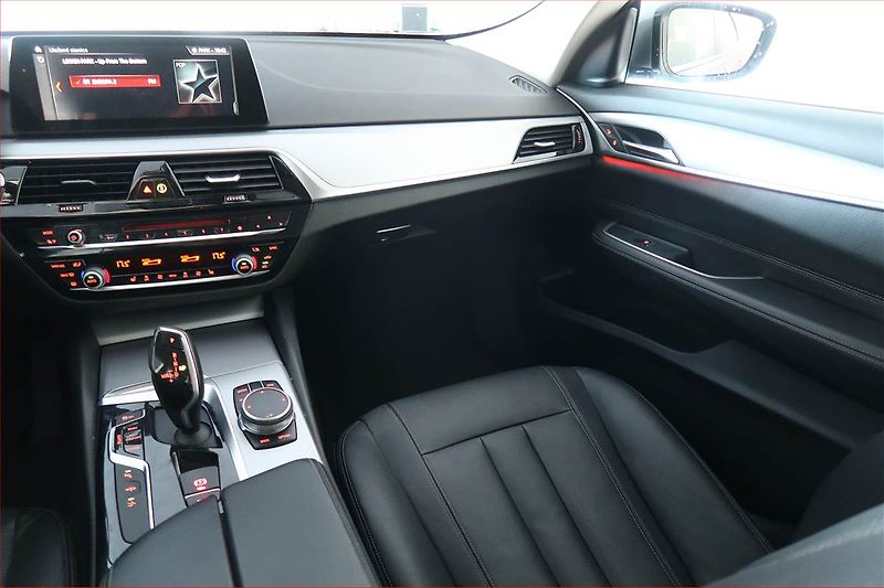 BMW Řada 6 (2018) Sport Line 630i GT - fotka 8 z 21