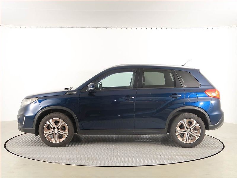 Suzuki Vitara (2017) Elegance 1.6 VVT, 4X4 - fotka 3 z 18