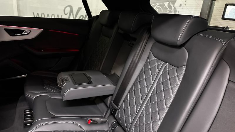 Audi Q8 (2025) S LINE / ZÁRUKA / TOP STAV - fotka 21 z 44