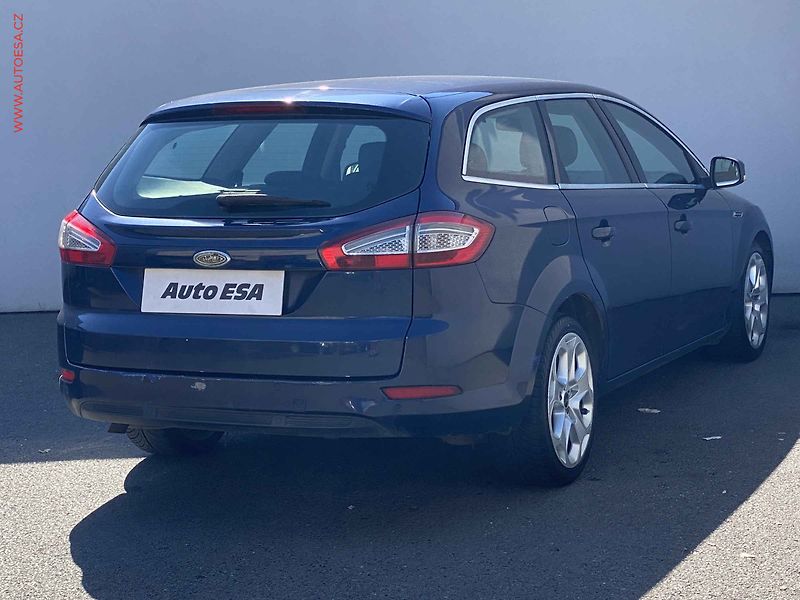 Ford Mondeo (2011) 2.0 TDCI, AC, temp - fotka 4 z 15