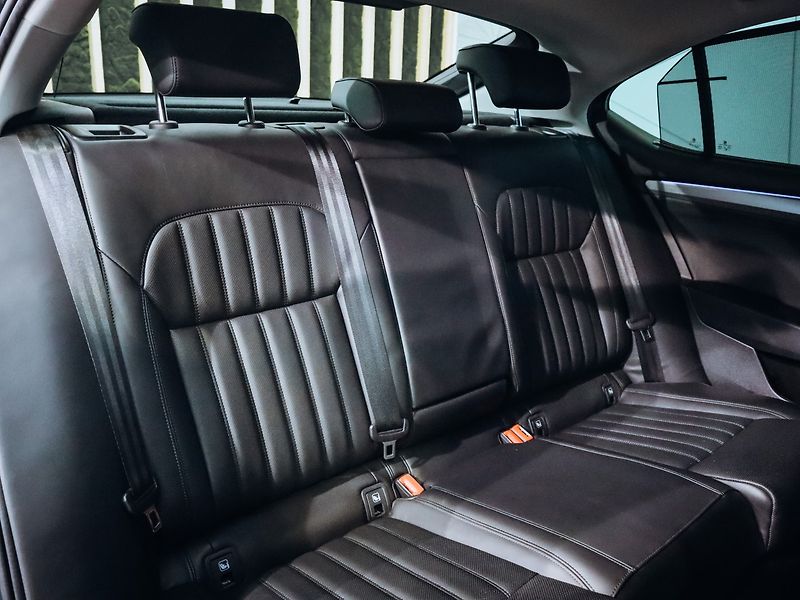 Škoda Superb 2.0TDI, Style DSG 110 kW - fotka 22 z 24