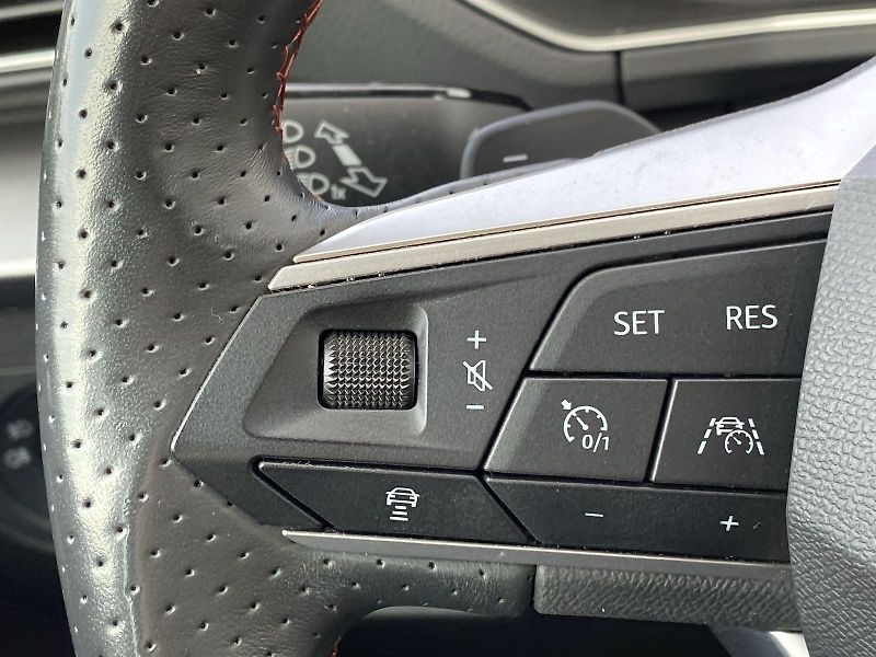 Seat Tarraco (2023) 2.0 TDI 4x4 DSG FR - fotka 17 z 41