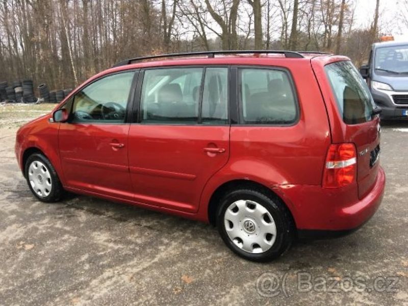 Volkswagen Touran 1.9 TDI 77KW 7-MÍST - fotka 3 z 6