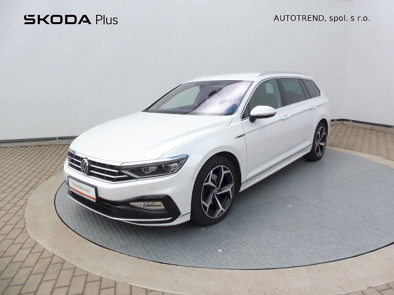 Volkswagen Passat (2022) Elegance 2,0 TDI 147kW DSG 4MO - fotka 1 z 30