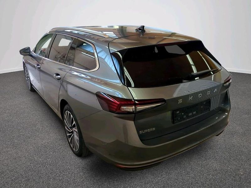 Škoda Superb Combi 2,0TDi 110kw DSG L&K 18A - fotka 3 z 12