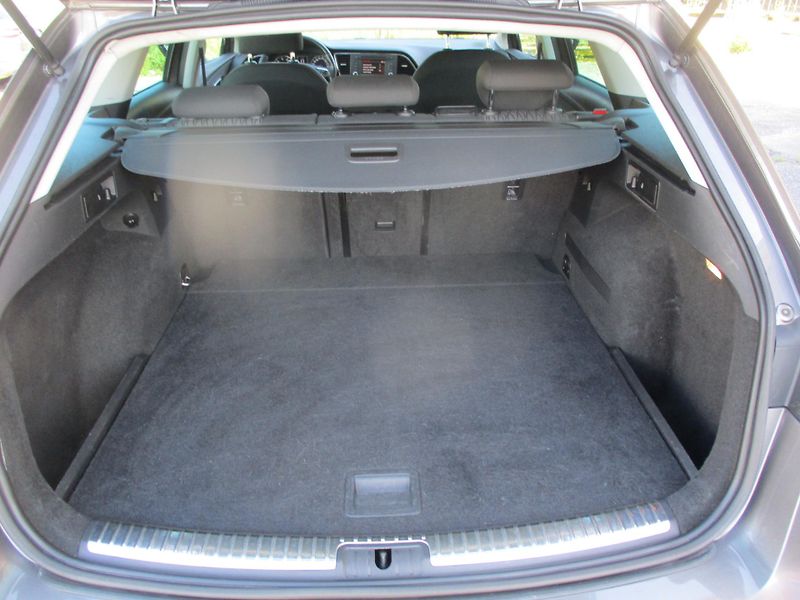 Seat Leon 1.4TSi 110kW STYLE*L+Z PNEU - fotka 37 z 45