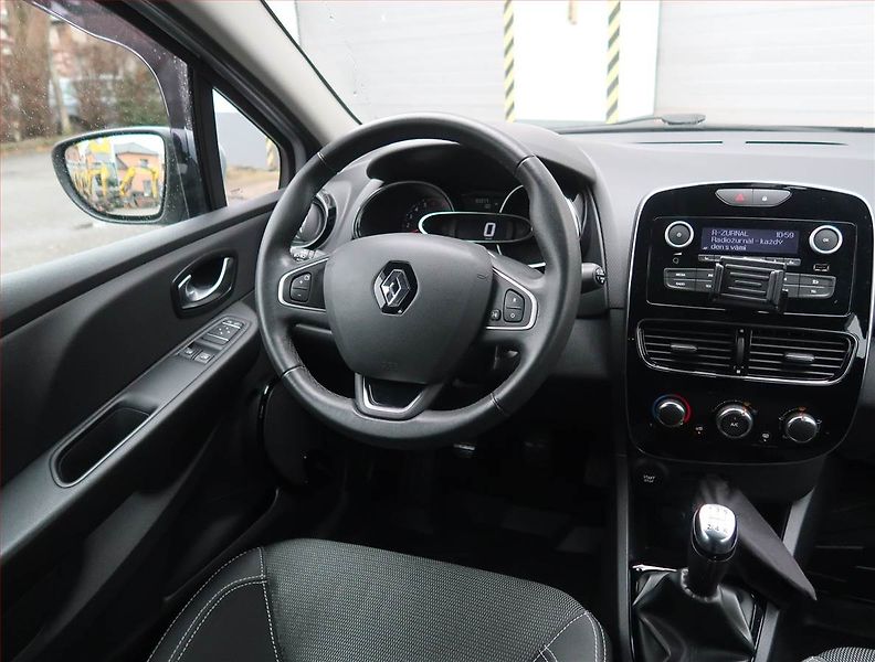 Renault Clio (2017) 0.9 TCe, ČR,1.maj, Tempomat - fotka 7 z 22