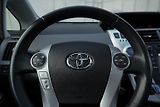 Toyota Prius 1.8 HYBRID 7míst - náhled 19