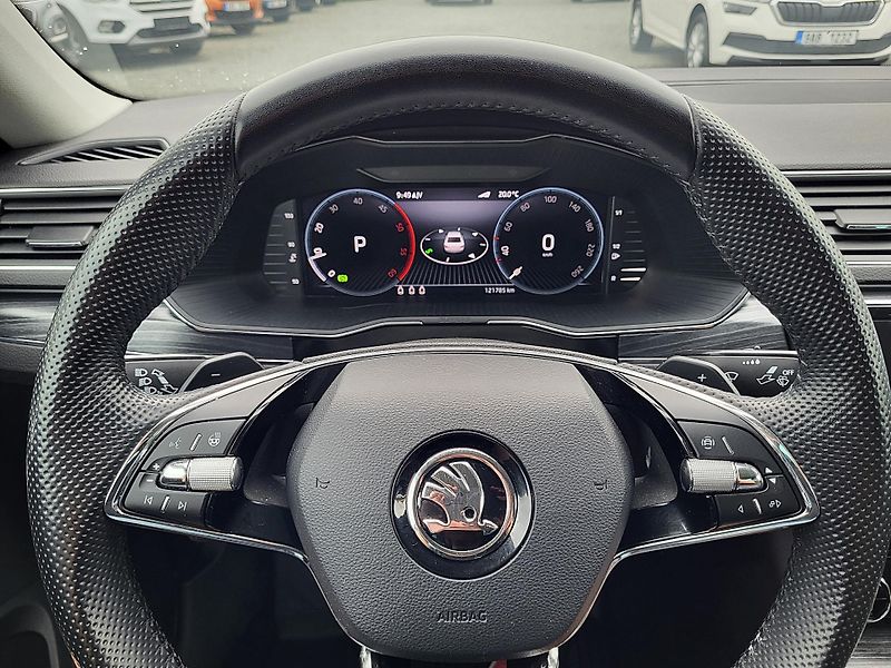 Škoda Superb III FL 2.0 TDi DSG STYLE+ *ČR - fotka 10 z 46