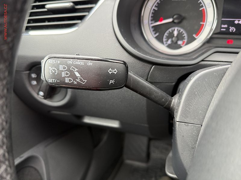 Škoda Octavia (2017) 1.8TSi 4x4, 2.maj,ČR, Style - fotka 12 z 19