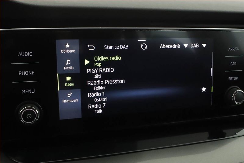 Škoda Octavia (2023) Ambition 2.0 TDI, ČR,1.maj - fotka 9 z 15