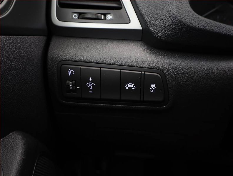 Hyundai Tucson (2017) 1.6 T-GDI, Serv.kniha, Navi - fotka 13 z 18