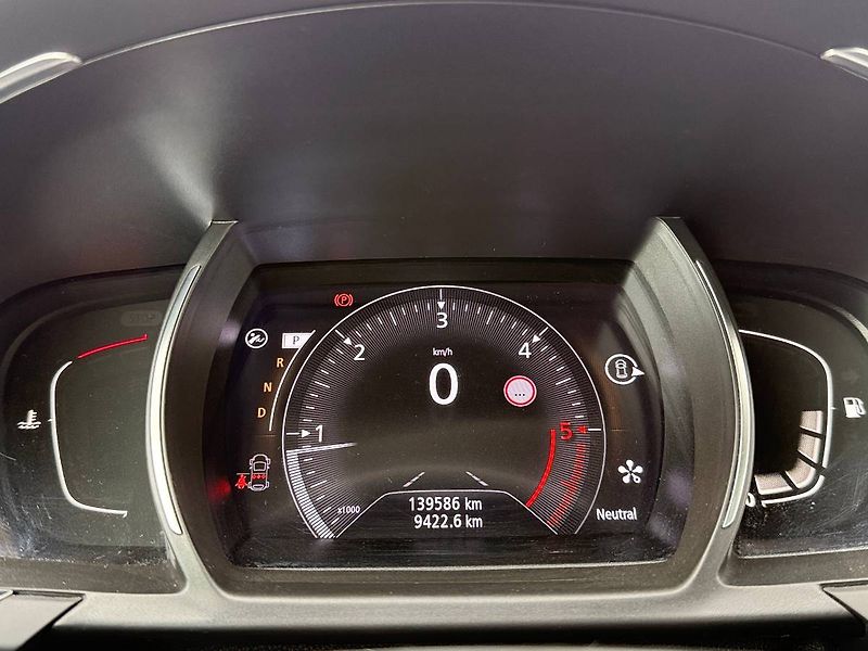 Renault Scénic (2019) 1.7 DCi 88 kW Intens EDC - fotka 11 z 23