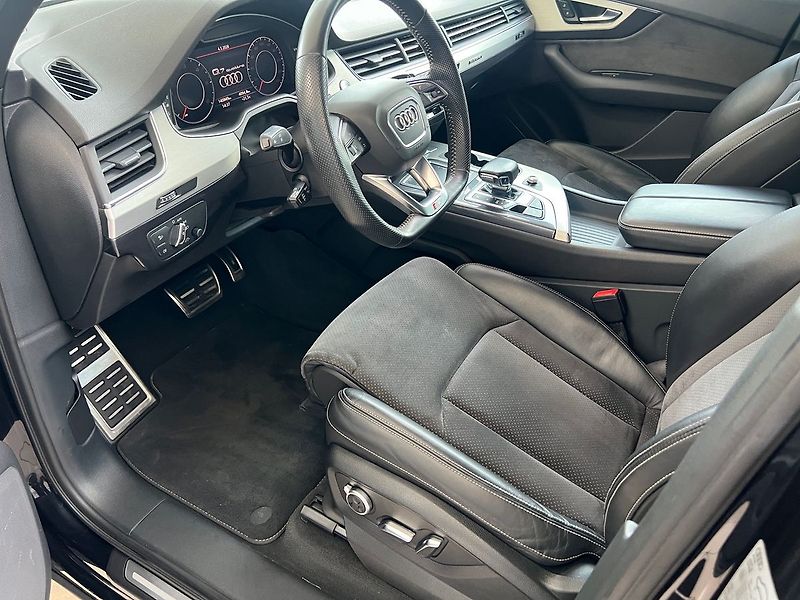 Audi Q7 S-line  50TDI 210kW - fotka 5 z 21