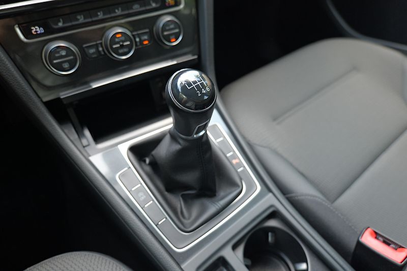Volkswagen Golf 1.4 TSI AdTempomat Tažné Parko - fotka 20 z 27