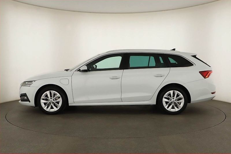 Škoda Octavia (2023) Style 1.4 TSI iV - fotka 3 z 22