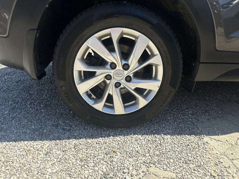 Hyundai Tucson 1.6  130kW - fotka 30 z 30