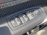 BMW Řada 1 (2018) 2.0d 118d, AT, navi, AC - náhled 11