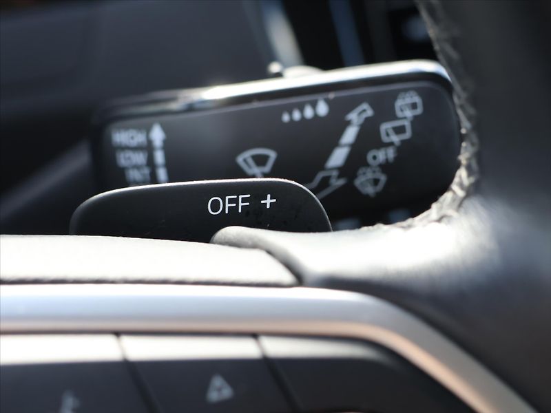 Volkswagen Passat 2,0 TDI 140kW DSG LED Business - fotka 20 z 34