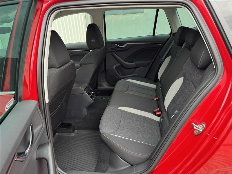 Škoda Kamiq 1,5 TSI STYLE DPH 1maj původČR - fotka 20 z 50