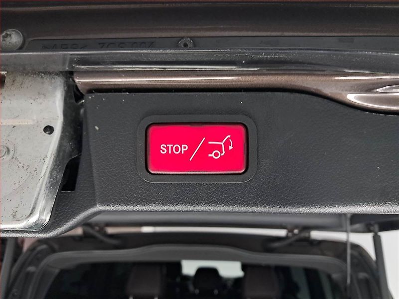 Mercedes-Benz Třídy V (2017) 250 d, ČR, DPH - fotka 16 z 23
