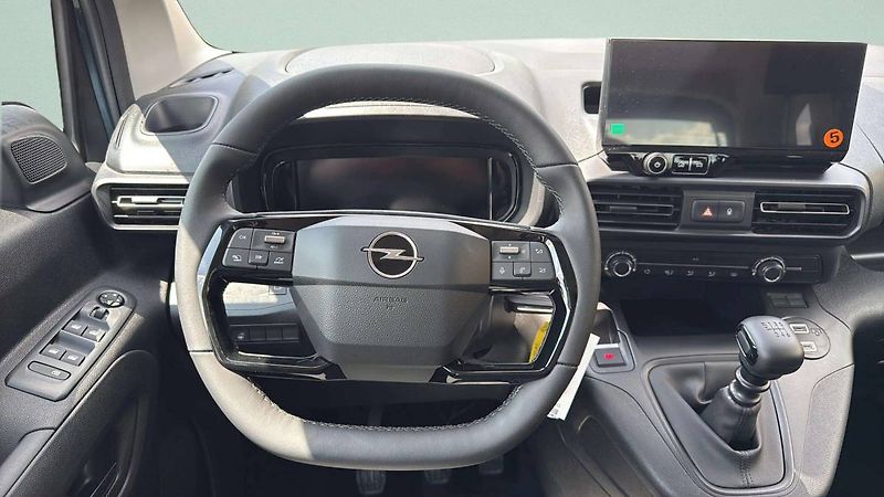 Opel Combo (2026) L1H1 Editon Plus 1.2 TURBO (81 - fotka 16 z 23