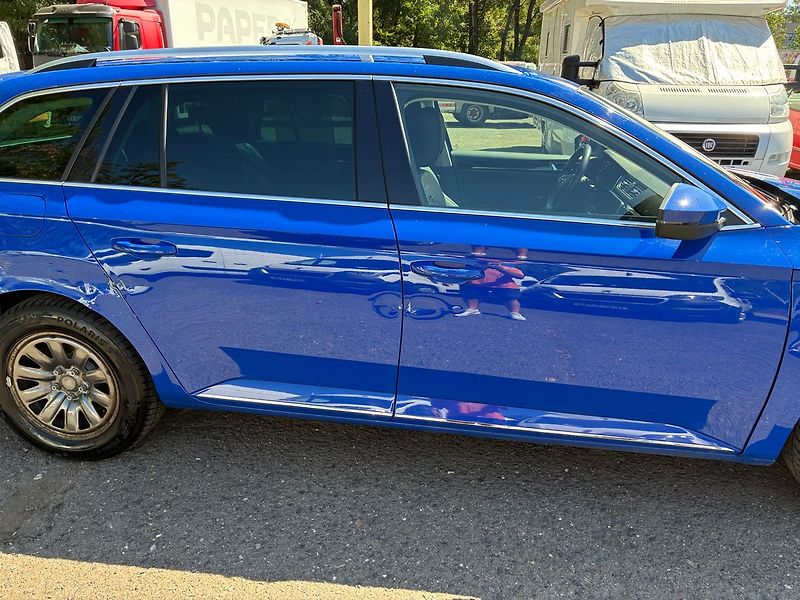 Škoda Superb 2.0 TDi 110 kW L&K DSG ČR DPH - fotka 8 z 37