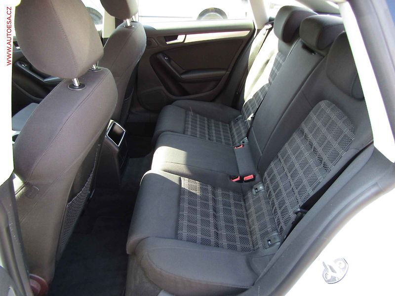 Audi A5 (2016) 2.0 TDi Quattro, AT, park - fotka 10 z 17