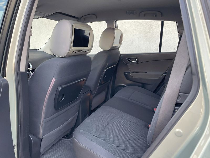 Renault Koleos (2008) Dynamique 2,0dCi 150k 4x4 - fotka 17 z 23
