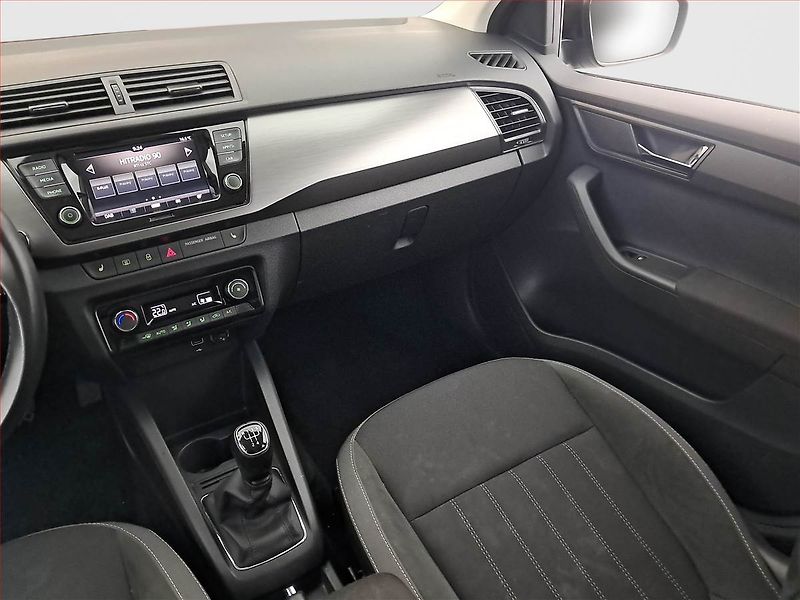 Škoda Fabia (2020) Style Plus 1.0 TSI, Tempomat - fotka 8 z 18