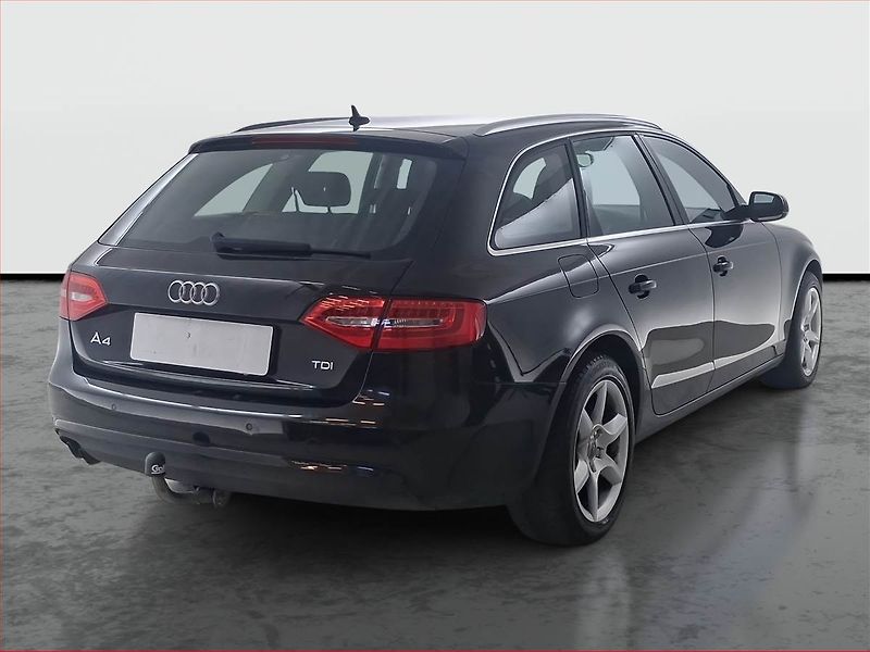 Audi A4 (2013) Ambiente 2.0 TDI, Tempomat - fotka 5 z 16
