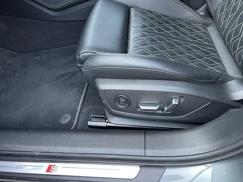 Audi S6 3.0TDI 253kW - fotka 15 z 23