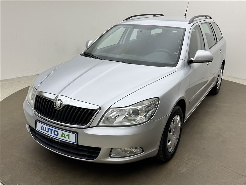 Škoda Octavia 1,6 TDi 77kW KLIMATIZACE SWING - fotografie inzerátu