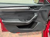 Škoda Superb 2.0TDi F.LED, KAMERA, EL.TAŽNÉ - náhled 25