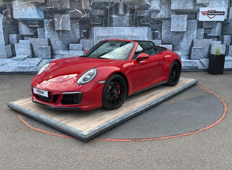 Porsche 911 (2018) CARRERA 4 GTS, 3.0, 331KW, DPH - fotka 10 z 23