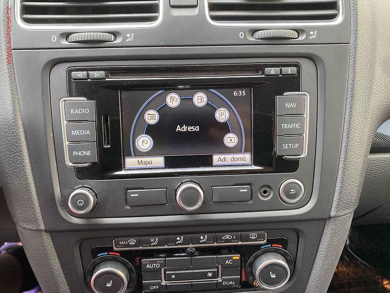 Volkswagen Golf (2011) 1.4 TSi, Comfortline - fotka 17 z 18