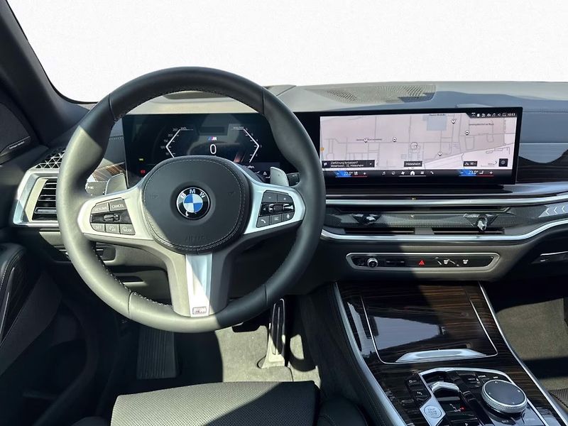 BMW X5 xDrive30d M-Sport DAPro 360 - fotka 11 z 15
