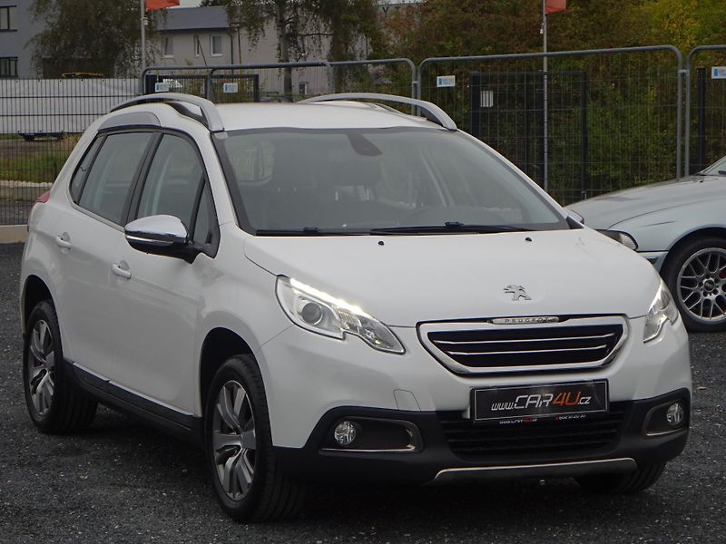 Peugeot 2008 1.2 VTi Allure AUTOMAT SERVIS - fotka 3 z 34