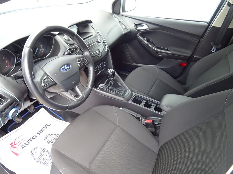 Ford Focus (2018) 1.6i,77kW,NovéČR,s.kn,klima - fotka 7 z 23