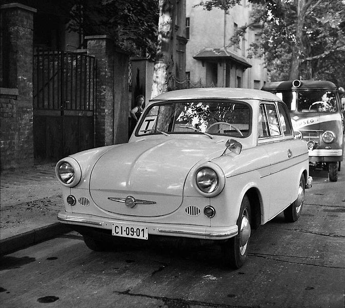 Zavzpomínejte s námi na to, jaká auta, s výjimkou těch co patřila invazním vojskům, se v srpnu 1968 pohybovala na našich silnicích.