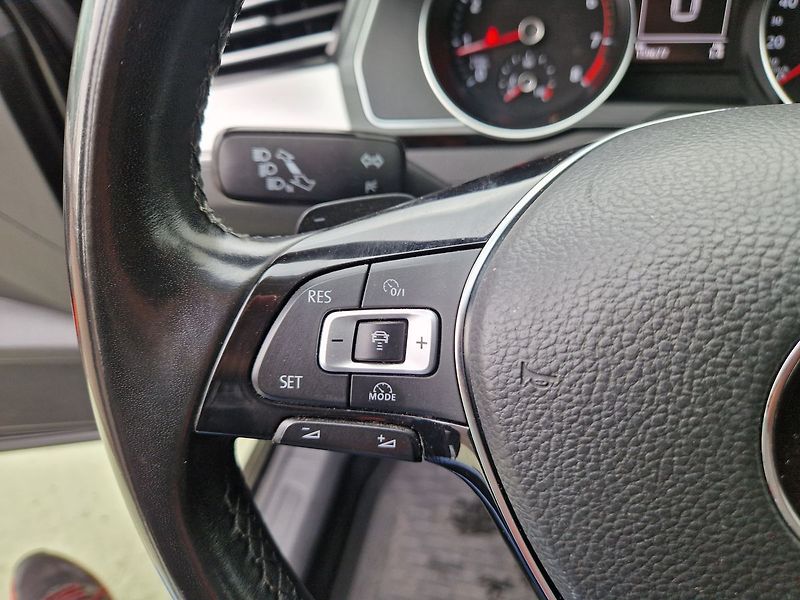 Volkswagen Passat Comfortline 1.4 TSI ACT - fotka 16 z 36